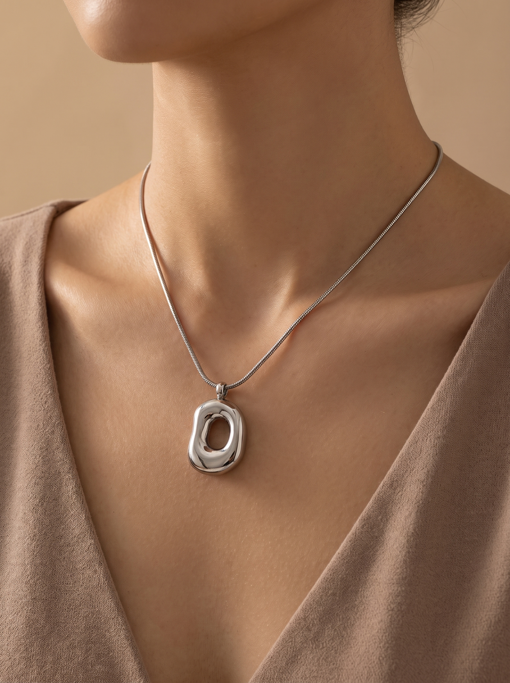 Geometry Hollow Pendant Necklace