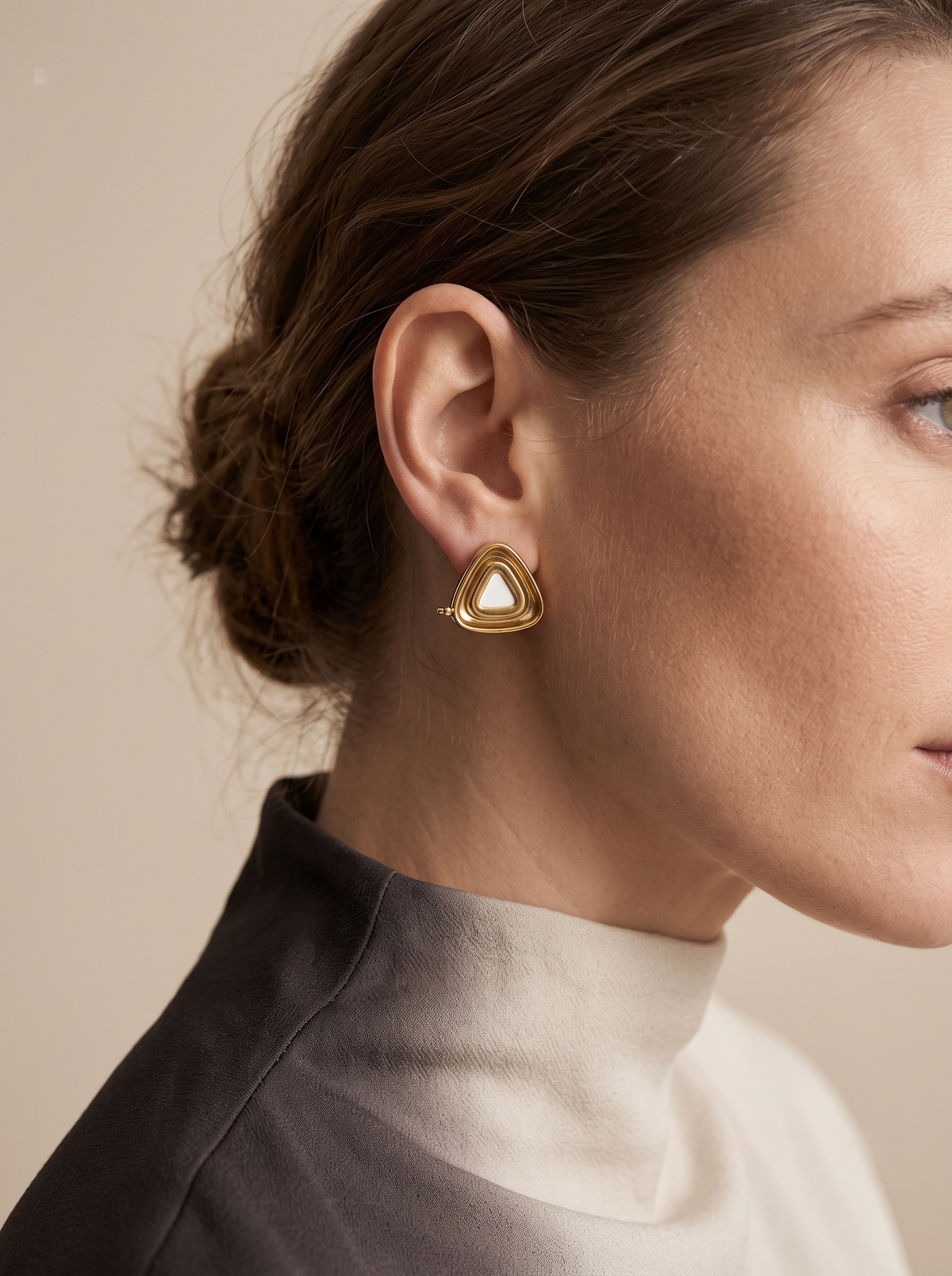 Imitation Pearl Triangle Stud Earrings