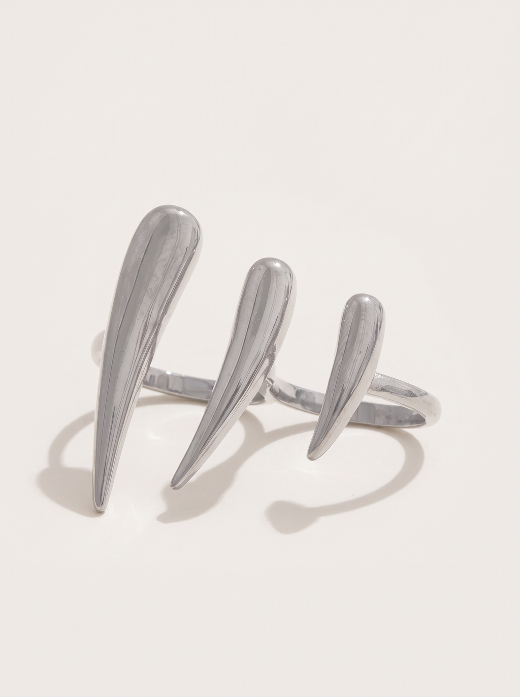 Double Finger Claw Ring