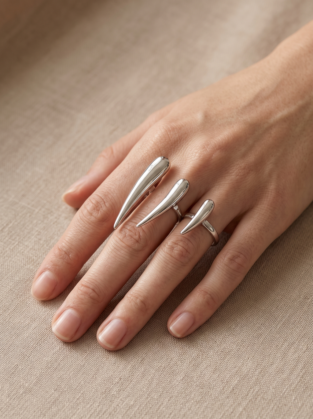 Double Finger Claw Ring