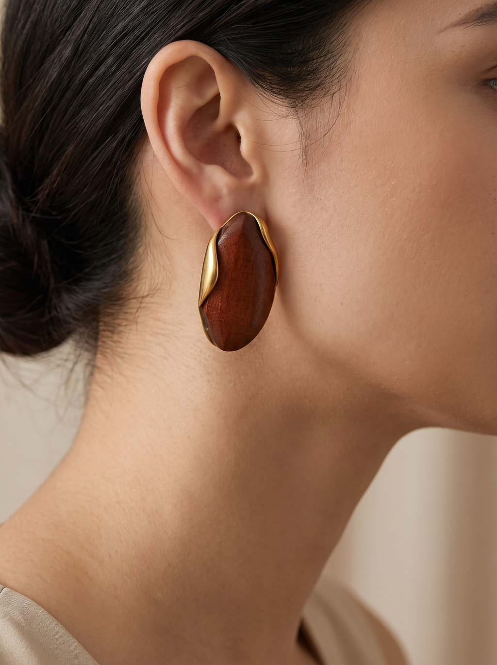 39_earring_lifestyle_wood