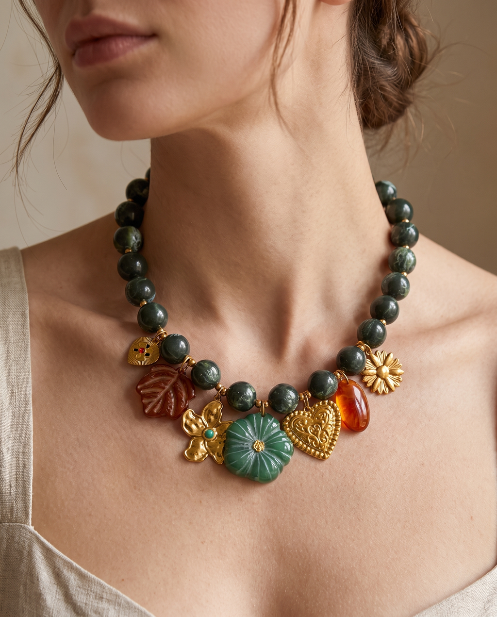 necklace_lifestyle1