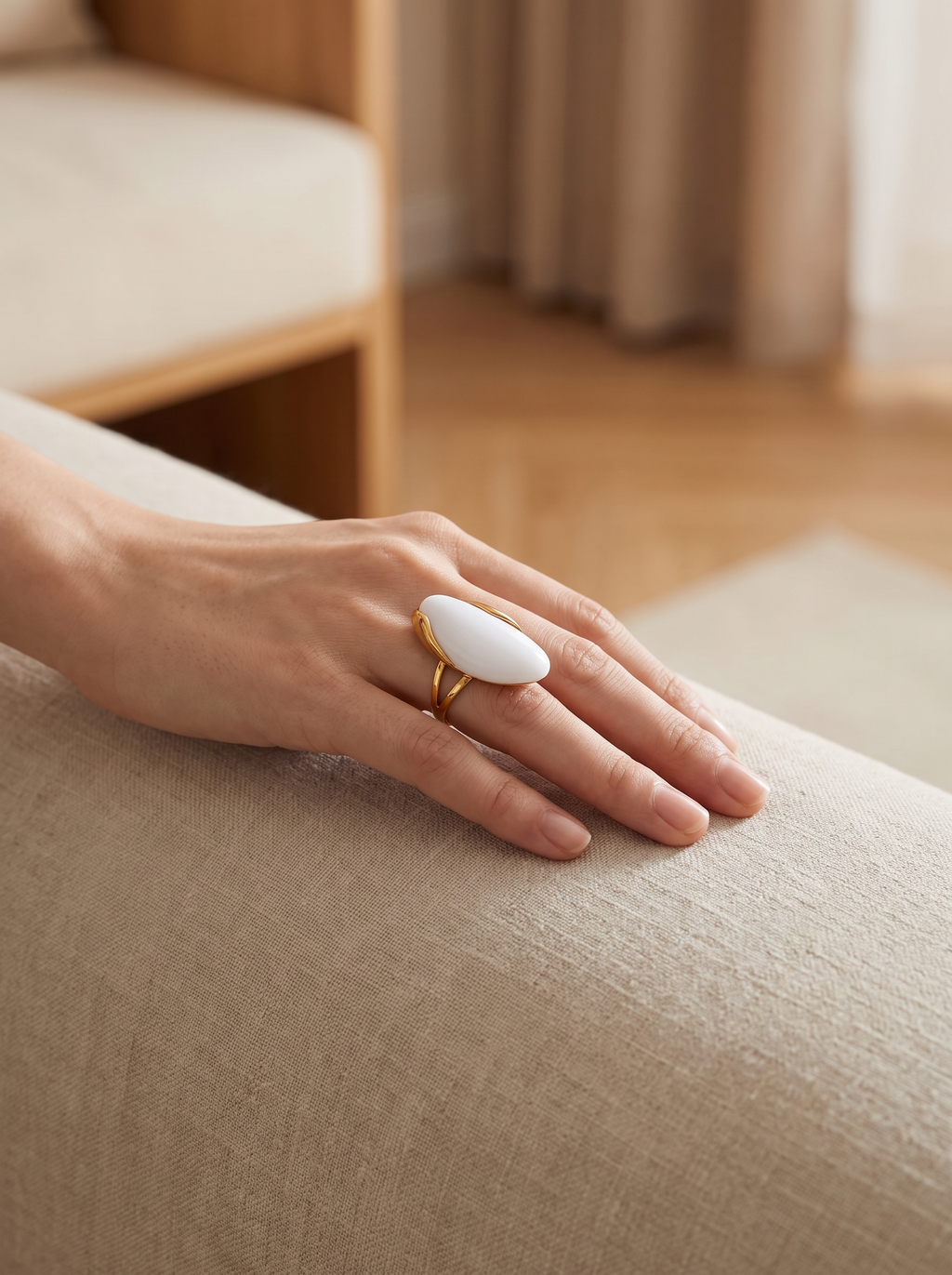 17_ring_lifestyle_white